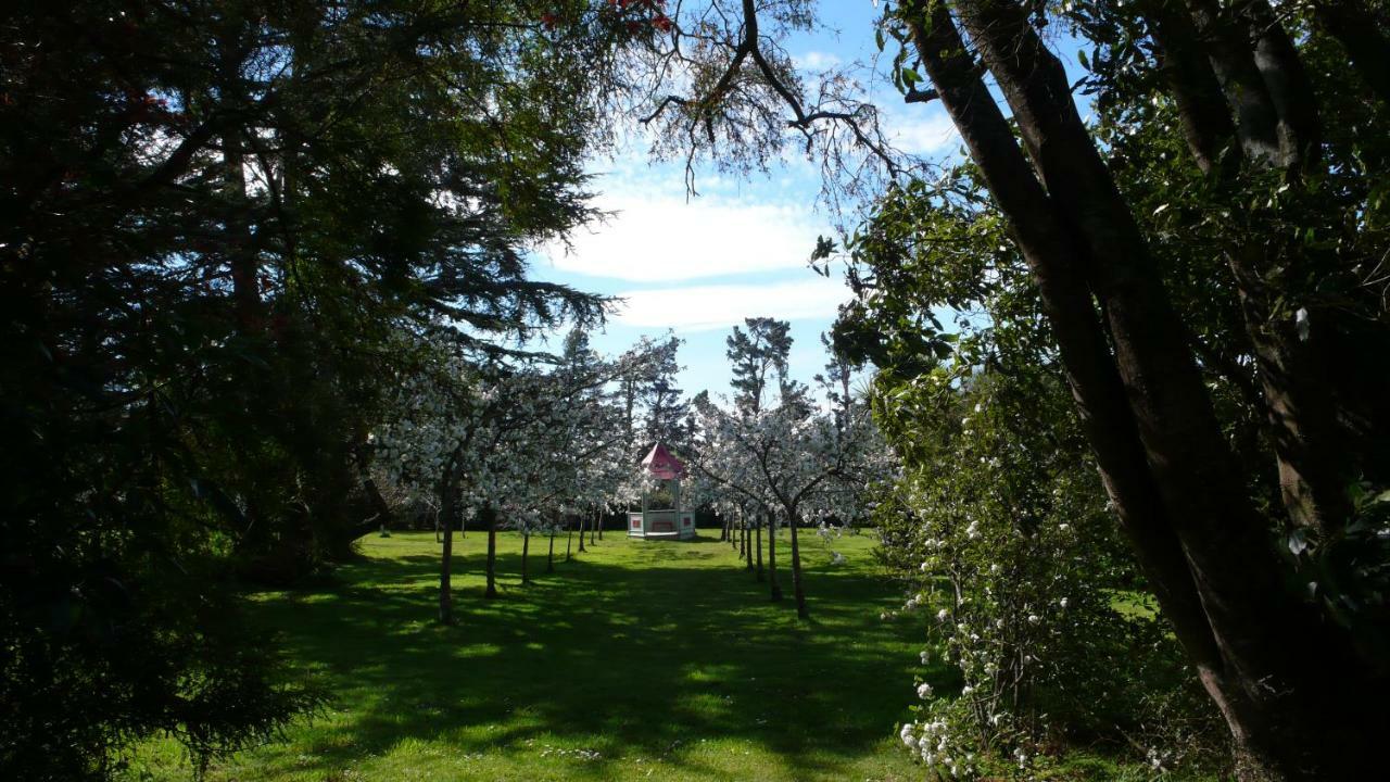 Gunyah Country Estate Villa Windwhistle Bagian luar foto